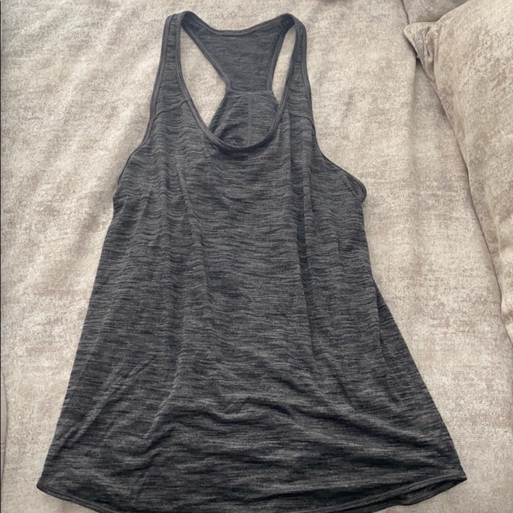 Lululemon workout tank